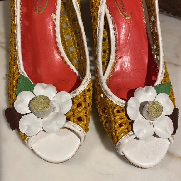 Poetic License Raffia Woven Heels Pear Art Artsy Statement Shoes - Adorable! - Picture 2 of 10